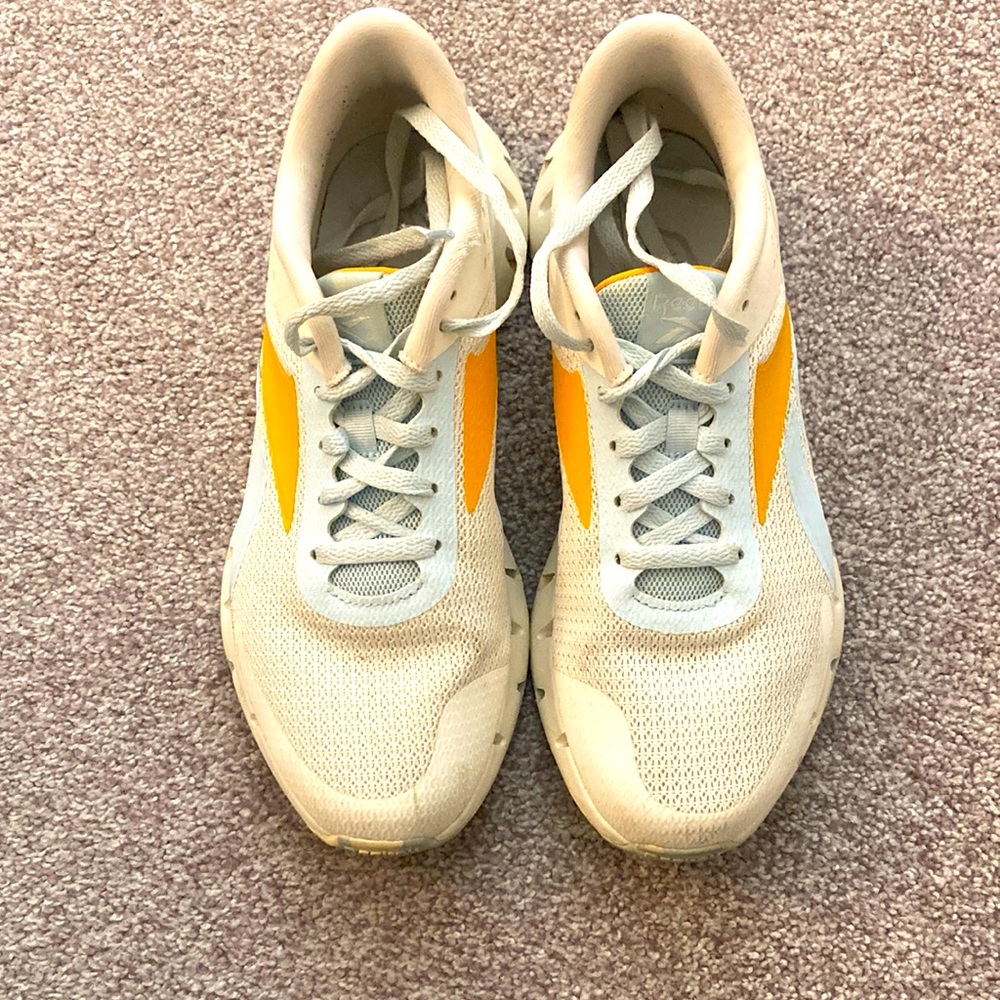 Reebok Sneakers